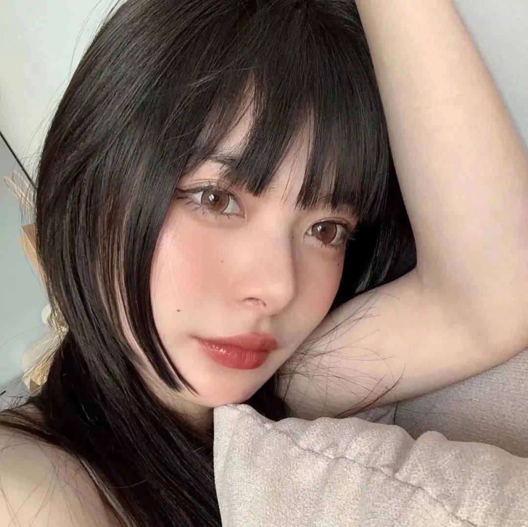 赤裸女羔羊